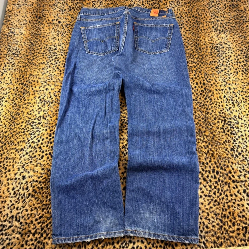 Levis levi 559